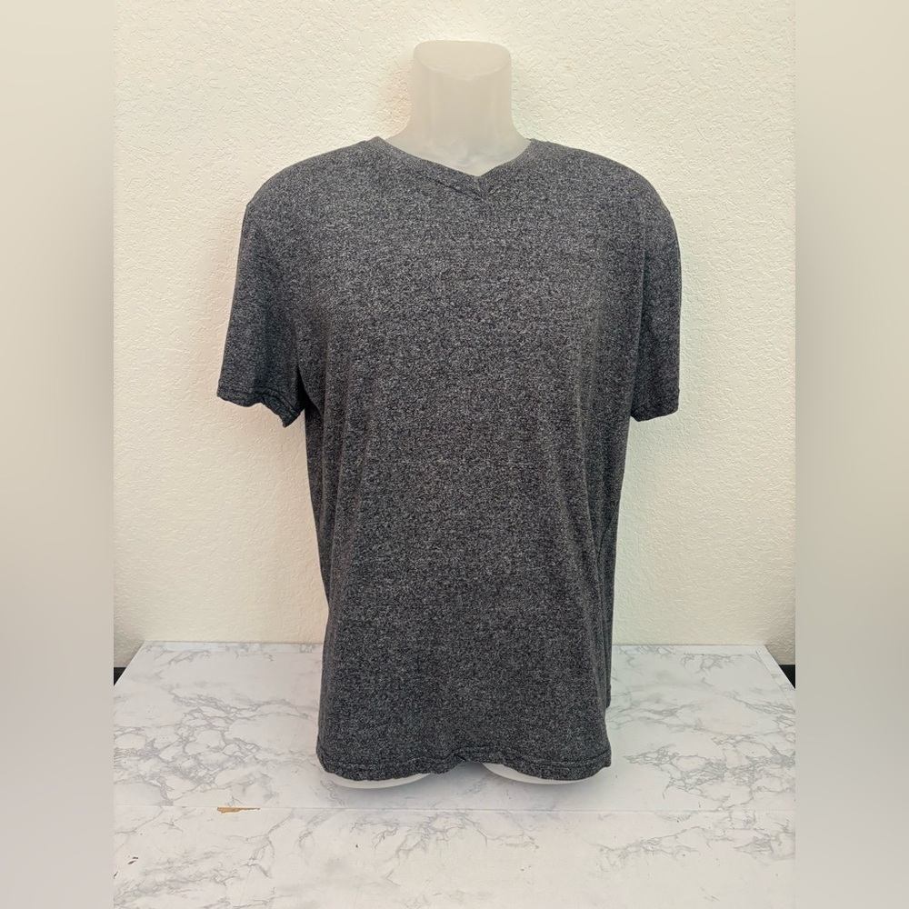 Ferruche Heather V Neck T Shirt Men's Size Large Cotton Polyester Pullover​
